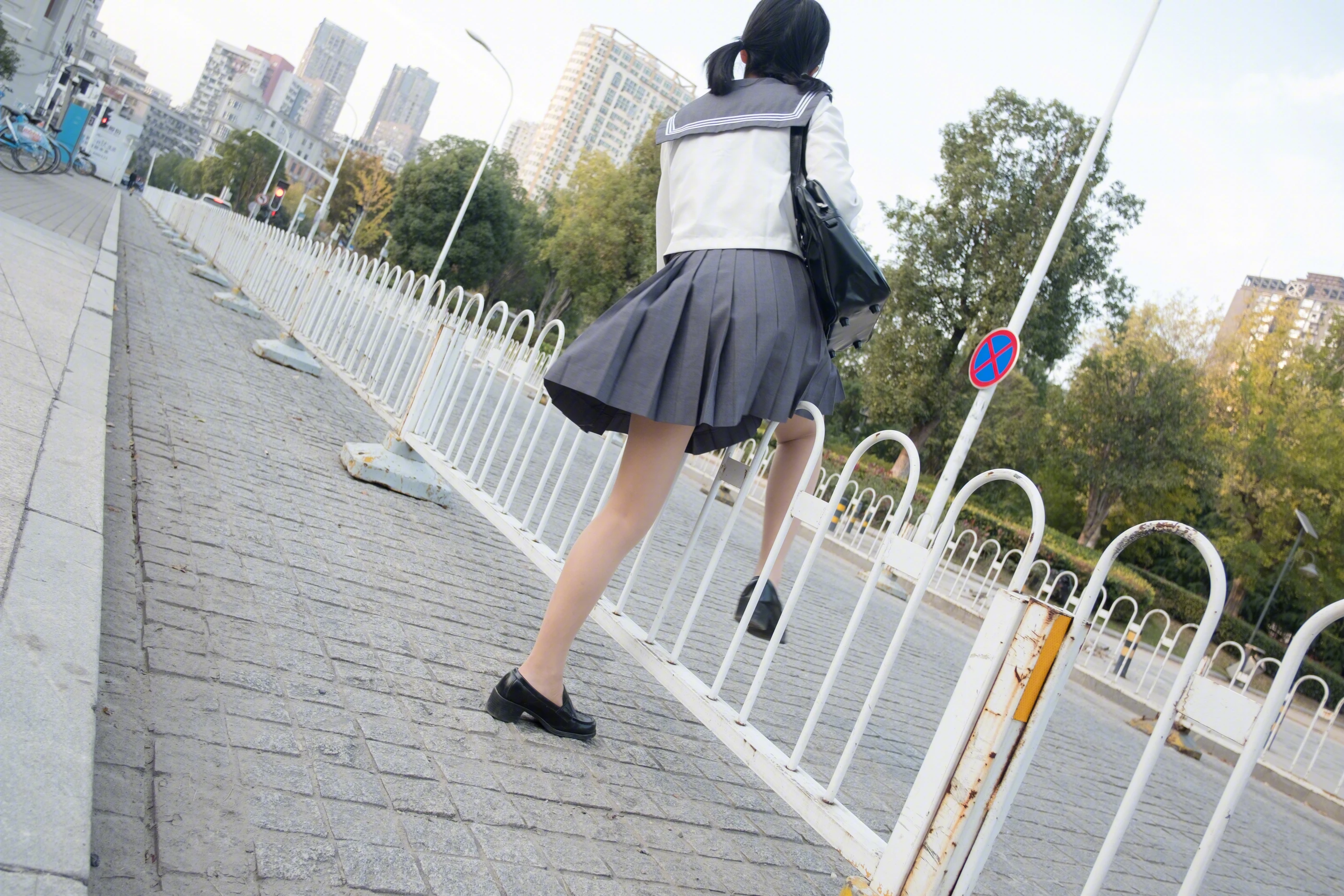 森萝财团 BETA-009 [44P]插图1